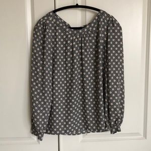 LOFT lightweight long sleeved blouse